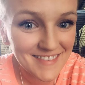 Meet your Posher, Brittney